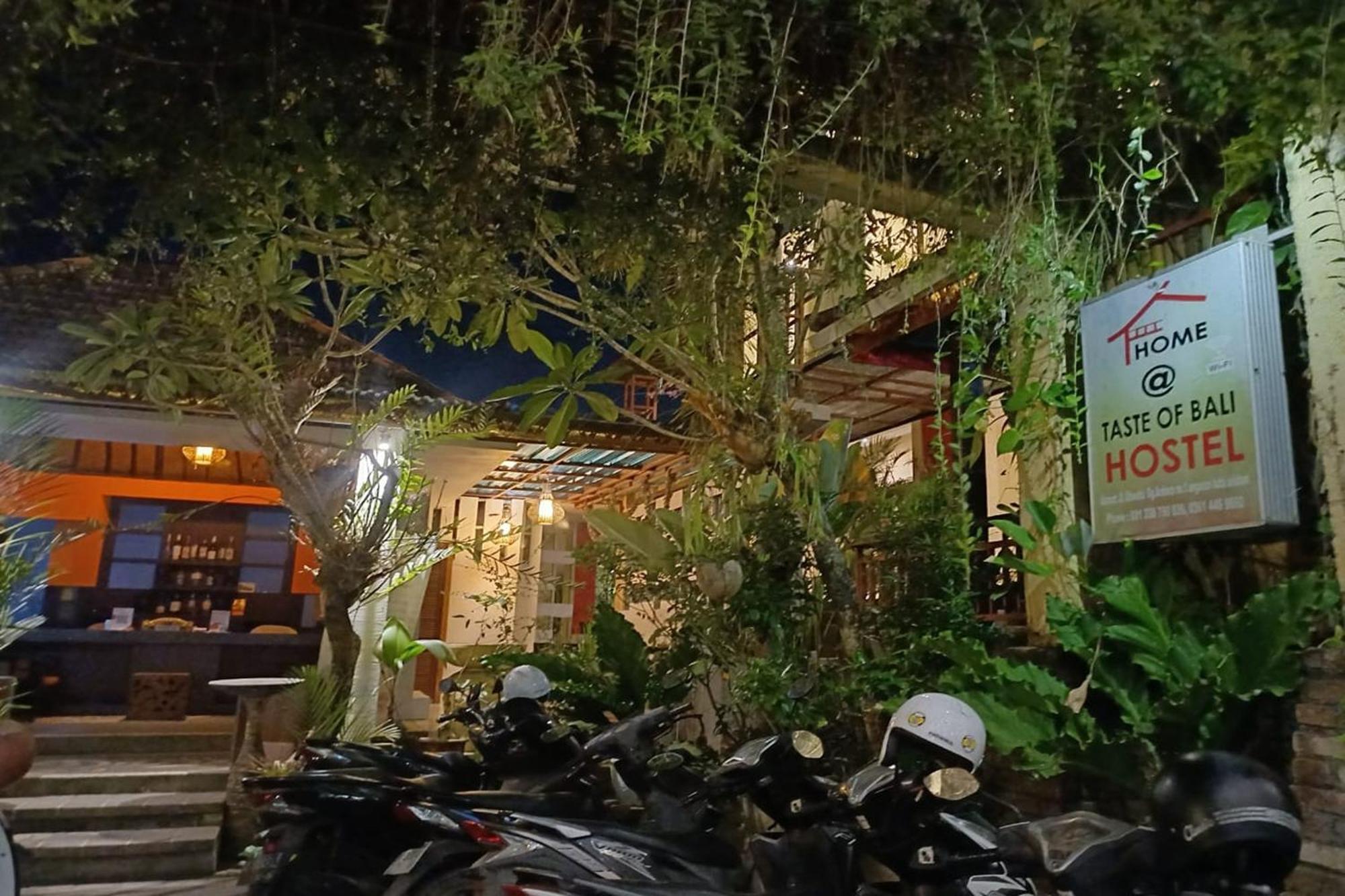 Taste Of Bali Hostel Kuta Lombok Dış mekan fotoğraf