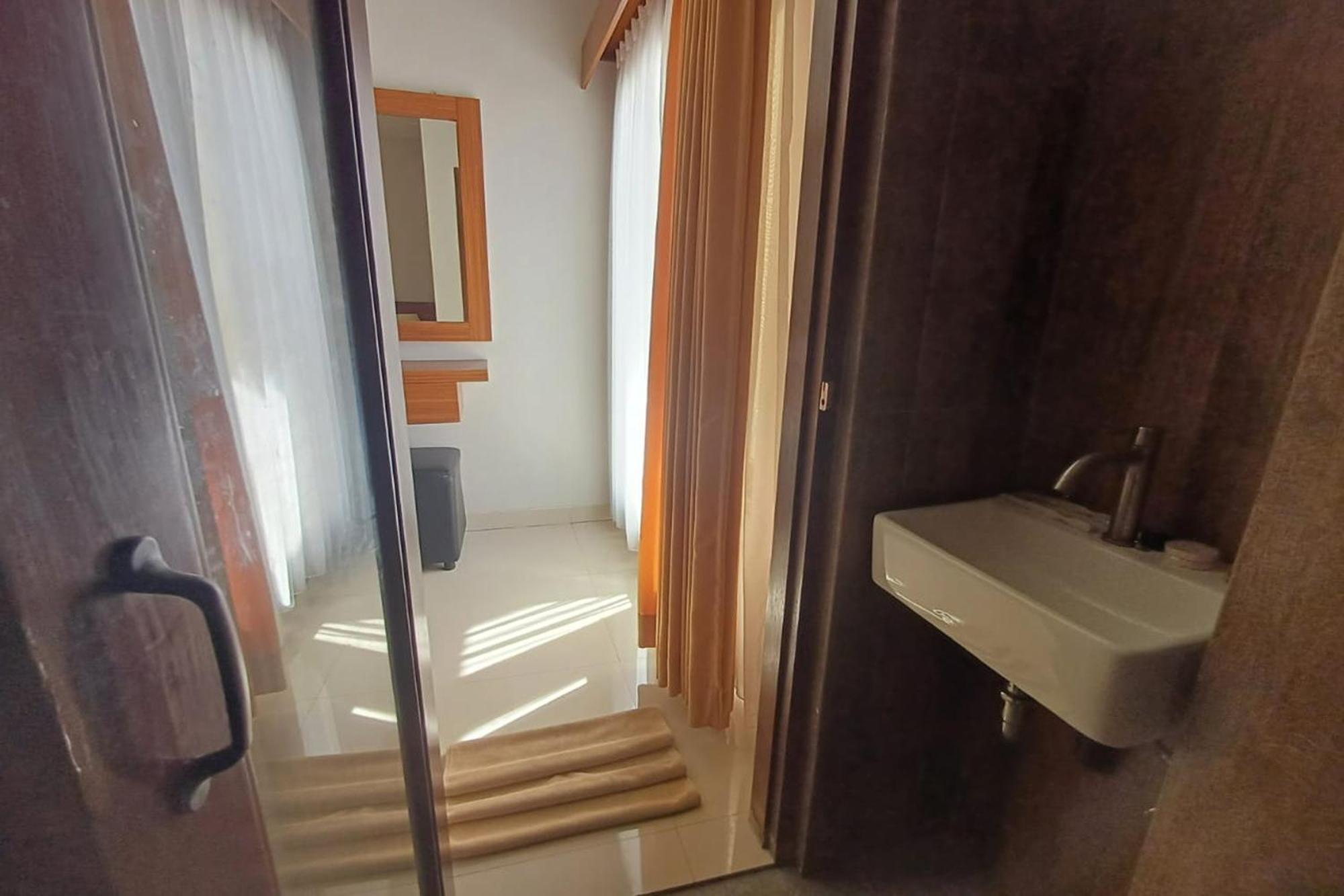 Taste Of Bali Hostel Kuta Lombok Dış mekan fotoğraf